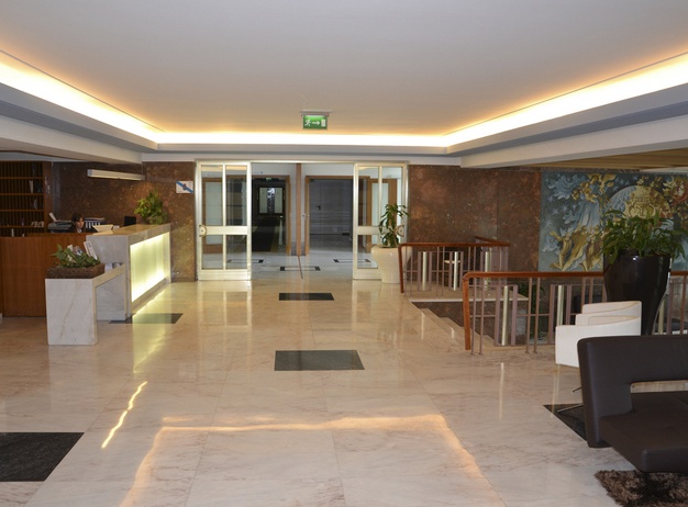 Recepción Hotel  Joao Paulo II en Braga